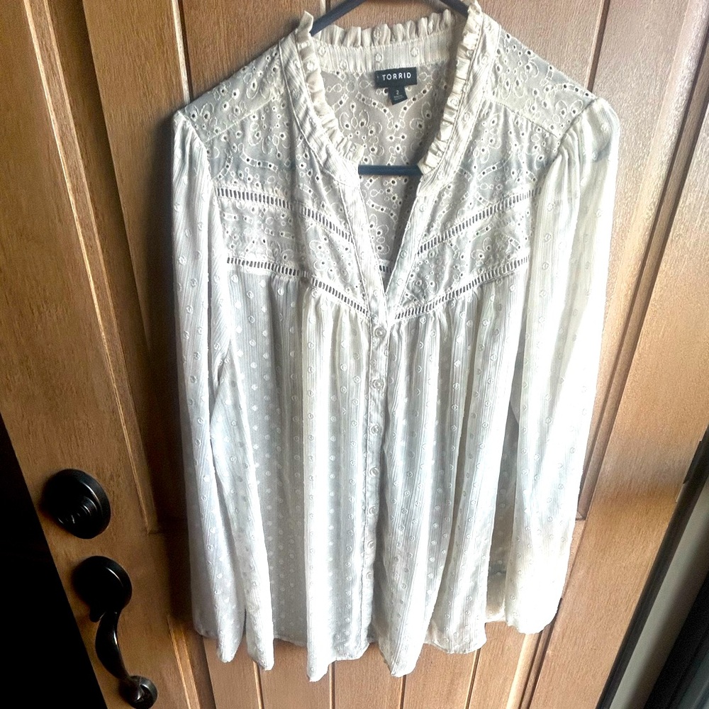 Long sleeve blouse, Cream, Torrid